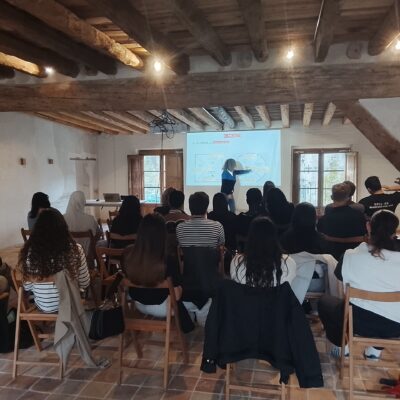 02 EA Olot APGI adoberies ACVIC